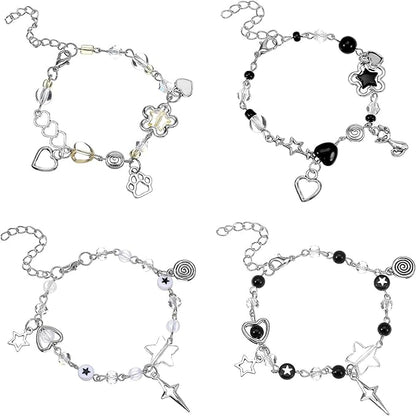 4 süße Y2K Perlenarmbänder Silber