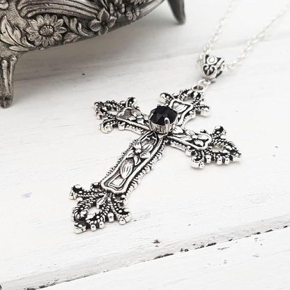 Detaillierte Kreuz Goth Halskette